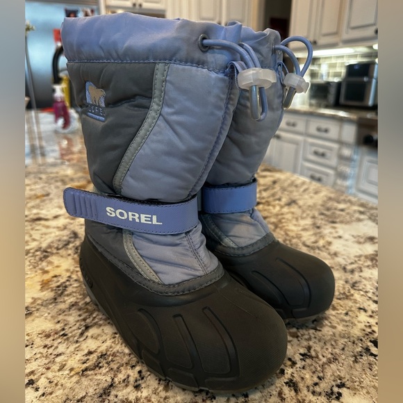Sorel Snow Boots - Picture 1 of 7